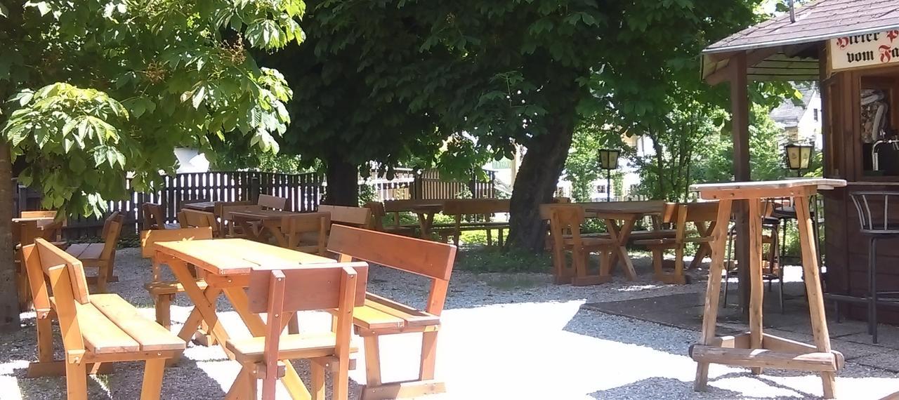 Hotel Zum Goldenen Hirschen Göstling an der Ybbs Екстериор снимка