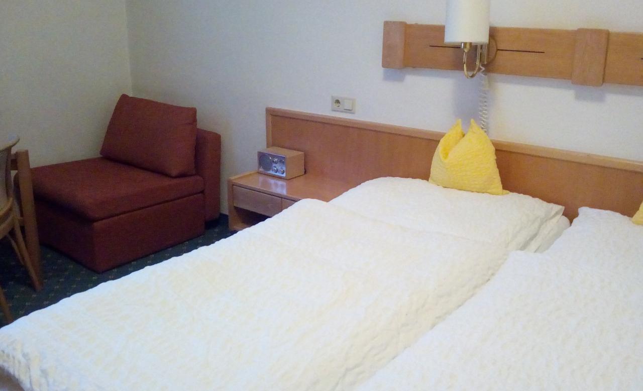 Hotel Zum Goldenen Hirschen Göstling an der Ybbs Екстериор снимка